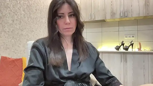 Snapshot of HotyWinter chatting on March 2026 04:18:02 AM HotyWinter online show from March 2026 04:18:02 AM