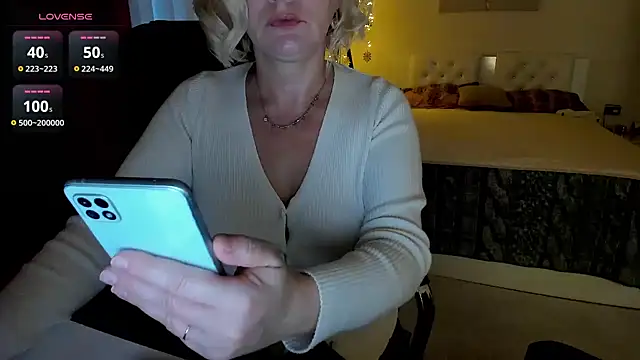 Colette  1977 online show from December 2025 04:39:01 AM