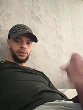 Snapshot of Lionayowe chatting on March 2026 01:30:01 PM Lionayowe online show from March 2026 01:30:01 PM