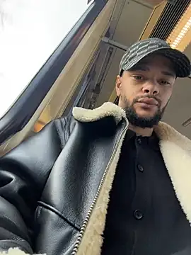 Snapshot of Lionayowe chatting on April 2026 07:31:01 AM Lionayowe online show from April 2026 07:31:01 AM