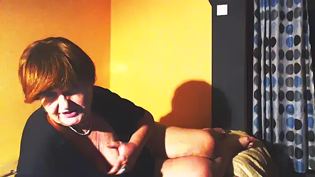 Snapshot of MioritaHard chatting on February 2025 09:57:01 PM MioritaHard online show from February 2025 09:57:01 PM