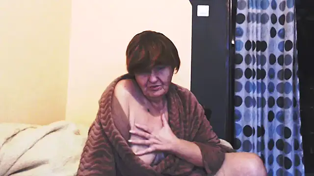 Snapshot of MioritaHard chatting on October 2025 10:18:01 AM MioritaHard online show from October 2025 10:18:01 AM