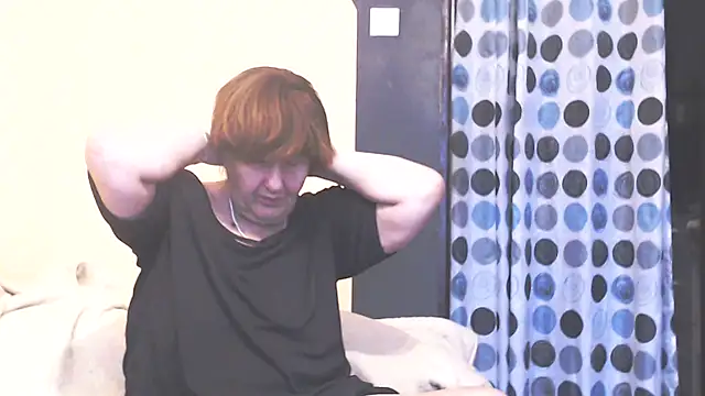 Snapshot of MioritaHard chatting on November 2025 10:29:01 AM MioritaHard online show from November 2025 10:29:01 AM