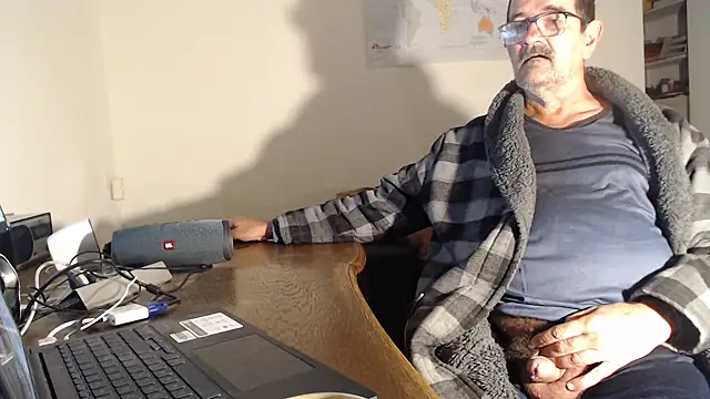 silvio-aus-luzern-CH online show from October 2025 05:07:01 AM