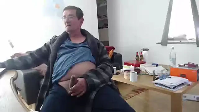 Snapshot of silvio-aus-luzern-CH chatting on March 2026 09:48:02 AM silvio-aus-luzern-CH online show from March 2026 09:48:02 AM