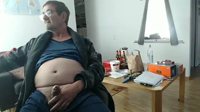 Snapshot of silvio-aus-luzern-CH chatting on March 2026 06:36:01 AM silvio-aus-luzern-CH online show from March 2026 06:36:01 AM