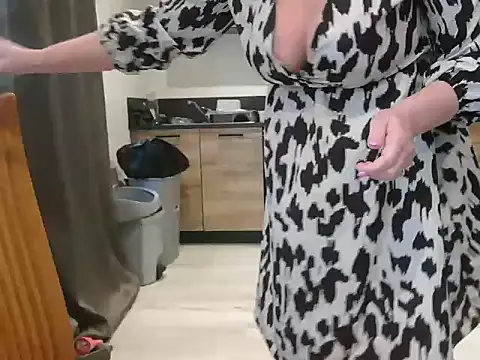 Snapshot of lilie69 chatting on February 2025 12:29:02 PM lilie69 online show from February 2025 12:29:02 PM