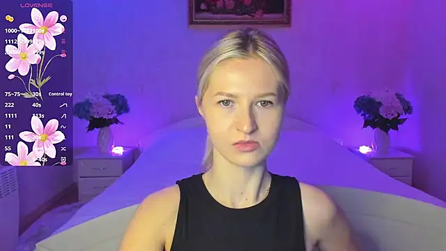 AnnaCarrera online show from November 2025 08:41:01 PM