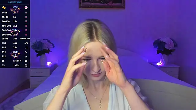 AnnaCarrera online show from December 2025 08:16:02 PM