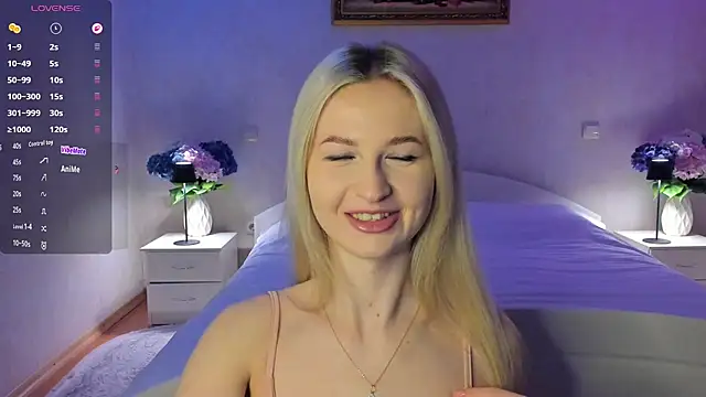 Snapshot of AnnaCarrera chatting on February 2026 08:45:02 PM AnnaCarrera online show from February 2026 08:45:02 PM