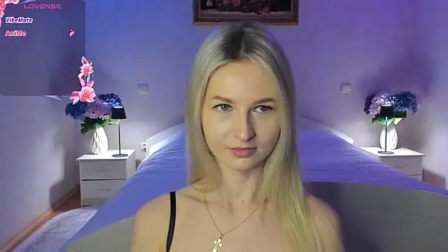 Snapshot of AnnaCarrera chatting on February 2026 07:37:02 PM AnnaCarrera online show from February 2026 07:37:02 PM