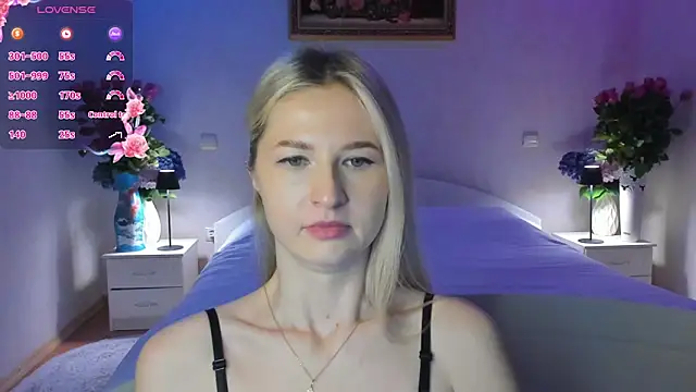 Snapshot of AnnaCarrera chatting on March 2026 09:22:02 PM AnnaCarrera online show from March 2026 09:22:02 PM