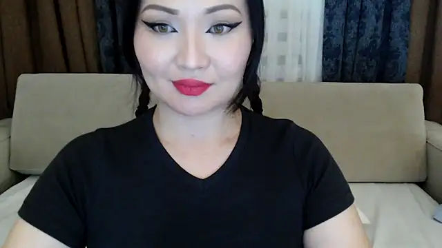 Snapshot of DanyMin chatting on November 2025 07:40:01 AM DanyMin online show from November 2025 07:40:01 AM