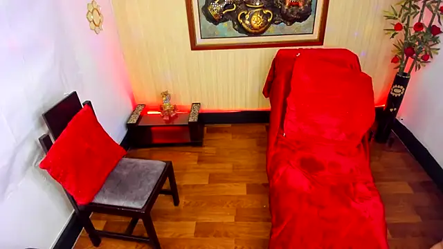 Snapshot of PowerExplosive chatting on November 2025 12:08:02 AM PowerExplosive online show from November 2025 12:08:02 AM