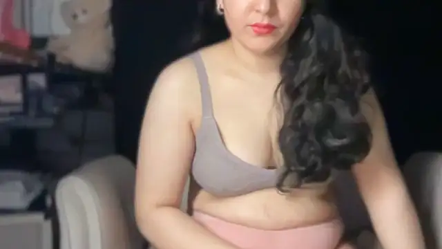 emalove-xh online show from April 2026 01:28:02 AM