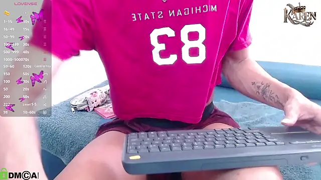 karen sofia  online show from November 2025 07:23:02 PM