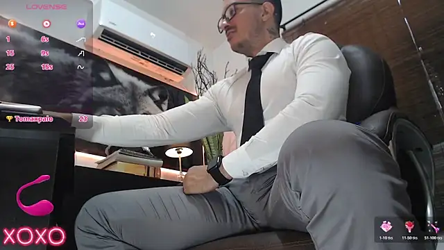 Snapshot of randyluke chatting on November 2025 07:46:01 PM randyluke online show from November 2025 07:46:01 PM