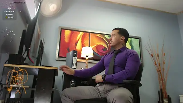 Snapshot of randyluke chatting on April 2026 08:03:01 PM randyluke online show from April 2026 08:03:01 PM