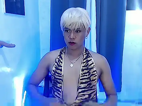 Snapshot of perfaXUK chatting on September 2025 08:31:02 PM perfaXUK online show from September 2025 08:31:02 PM