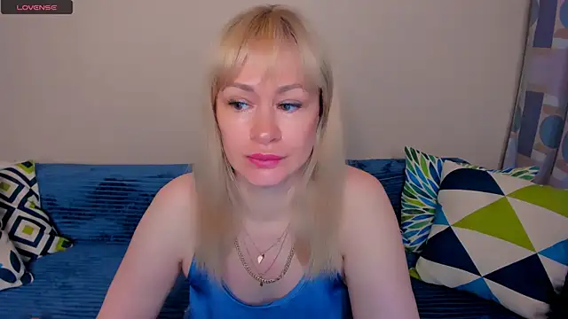 EllenMoore online show from June 2026 03:09:02 AM