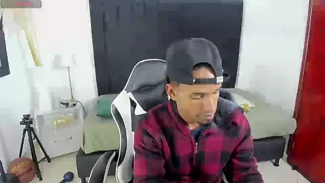 anhtony wayans online show from December 2025 12:29:01 AM