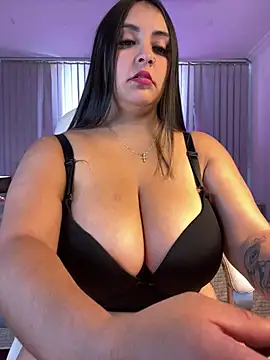 milly cruz online show from May 2026 09:31:02 PM