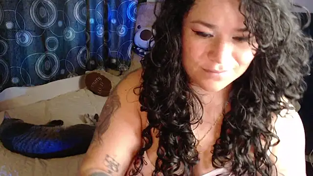 Snapshot of ANGELIQUE_KLANE chatting on May 2026 04:23:01 PM ANGELIQUE KLANE online show from May 2026 04:23:01 PM