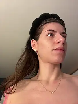 AlyonaX online show from March 2026 06:08:01 PM