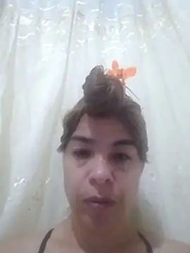 Snapshot of mari657 chatting on April 2026 01:31:02 AM mari657 online show from April 2026 01:31:02 AM