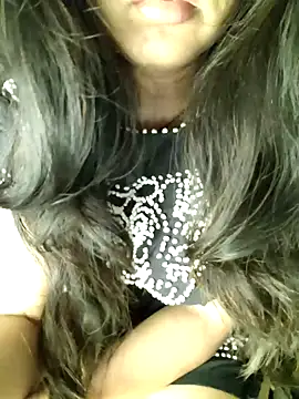 Snapshot of MumbaiMaskGirl chatting on December 2024 04:27:02 PM MumbaiMaskGirl online show from December 2024 04:27:02 PM