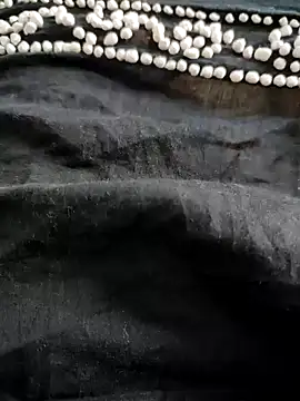 Snapshot of MumbaiMaskGirl chatting on December 2024 10:38:02 AM MumbaiMaskGirl online show from December 2024 10:38:02 AM