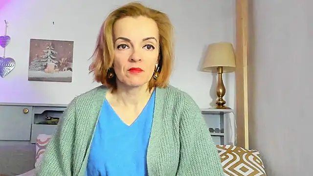 Snapshot of KateConner chatting on February 2025 08:42:01 PM KateConner online show from February 2025 08:42:01 PM