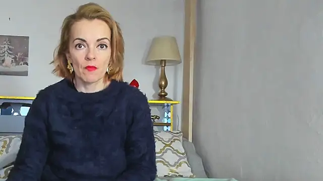 Snapshot of KateConner chatting on February 2025 12:37:02 PM KateConner online show from February 2025 12:37:02 PM