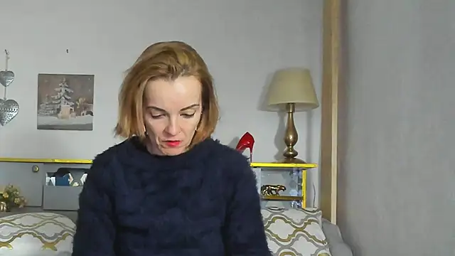 Snapshot of KateConner chatting on February 2025 03:40:01 PM KateConner online show from February 2025 03:40:01 PM