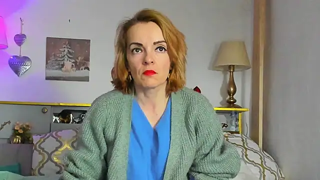 Snapshot of KateConner chatting on February 2025 08:11:01 PM KateConner online show from February 2025 08:11:01 PM