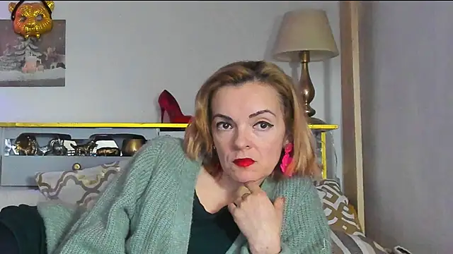 Snapshot of KateConner chatting on March 2025 10:53:01 PM KateConner online show from March 2025 10:53:01 PM