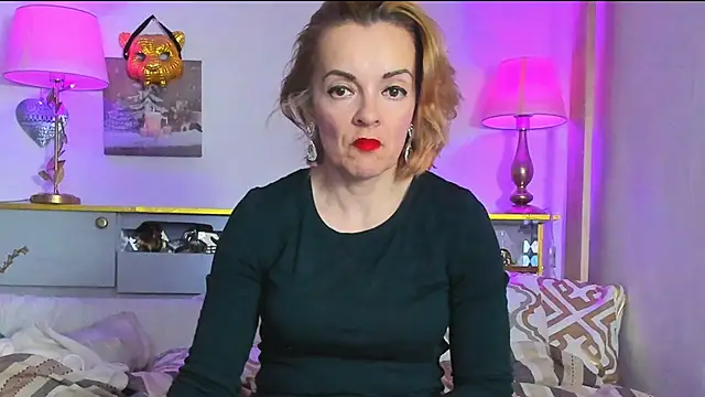 Snapshot of KateConner chatting on March 2025 05:52:01 PM KateConner online show from March 2025 05:52:01 PM