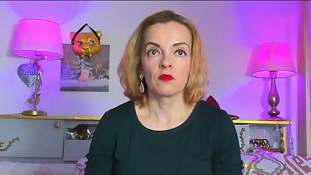 Snapshot of KateConner chatting on March 2025 09:21:01 PM KateConner online show from March 2025 09:21:01 PM