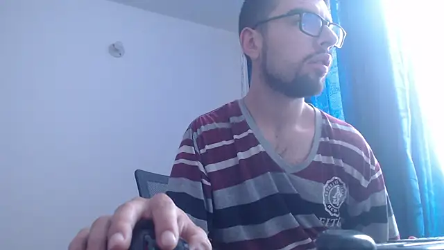 fvckolombianguyy online show from February 2025 01:22:02 PM