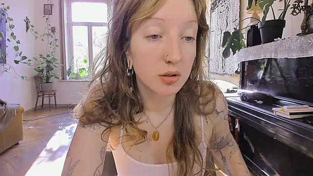 Snapshot of Miranda2_0 chatting on November 2025 07:41:01 AM Miranda2 0 online show from November 2025 07:41:01 AM