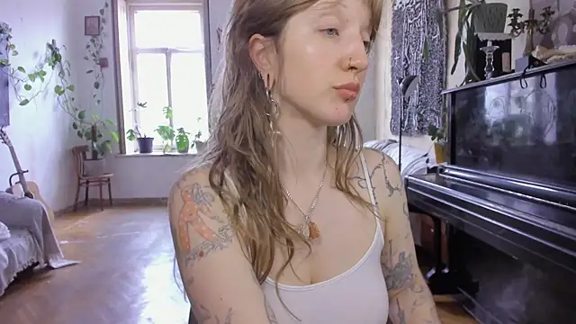 Snapshot of Miranda2_0 chatting on April 2026 10:34:01 AM Miranda2 0 online show from April 2026 10:34:01 AM