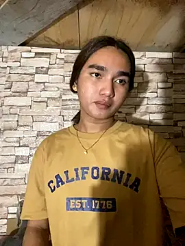 Snapshot of CasandraDiaz chatting on November 2025 01:00:01 PM CasandraDiaz online show from November 2025 01:00:01 PM