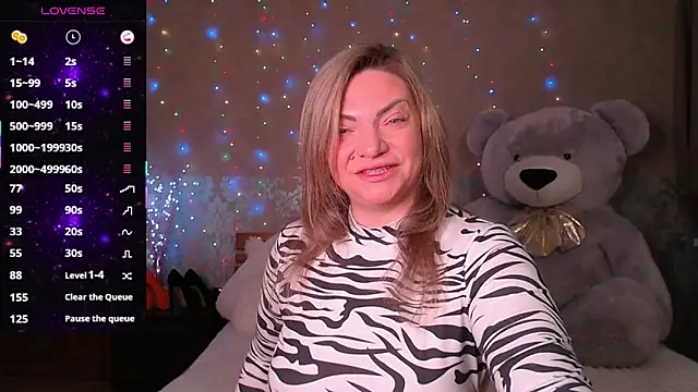 Snapshot of KristiOwen chatting on February 2026 01:54:02 AM KristiOwen online show from February 2026 01:54:02 AM