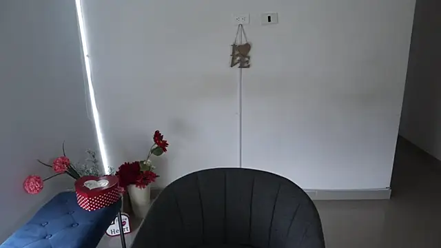  Vahos  online show from February 2025 07:06:01 PM