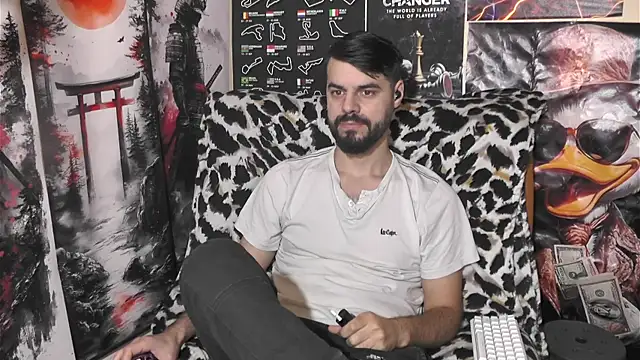 00george online show from December 2025 08:17:01 PM