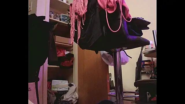 Mikela Alexa online show from December 2024 04:06:01 PM