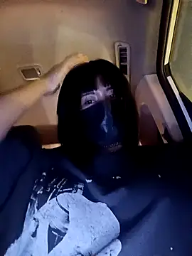 Snapshot of Latin_summer chatting on December 2024 01:37:02 AM Latin summer online show from December 2024 01:37:02 AM