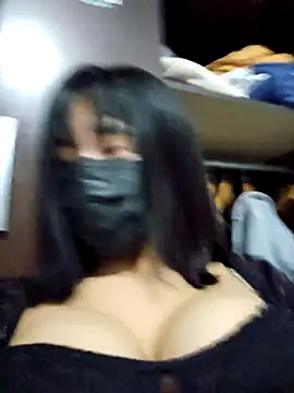 Snapshot of Latin_summer chatting on September 2025 11:48:02 PM Latin summer online show from September 2025 11:48:02 PM