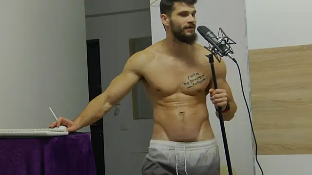 MauroTwin online show from February 2025 09:06:02 PM