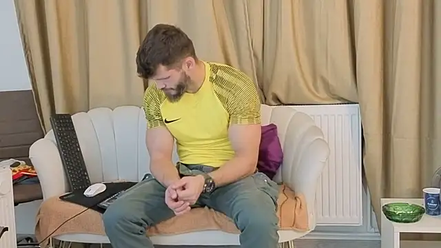 MauroTwin online show from November 2025 07:14:02 PM